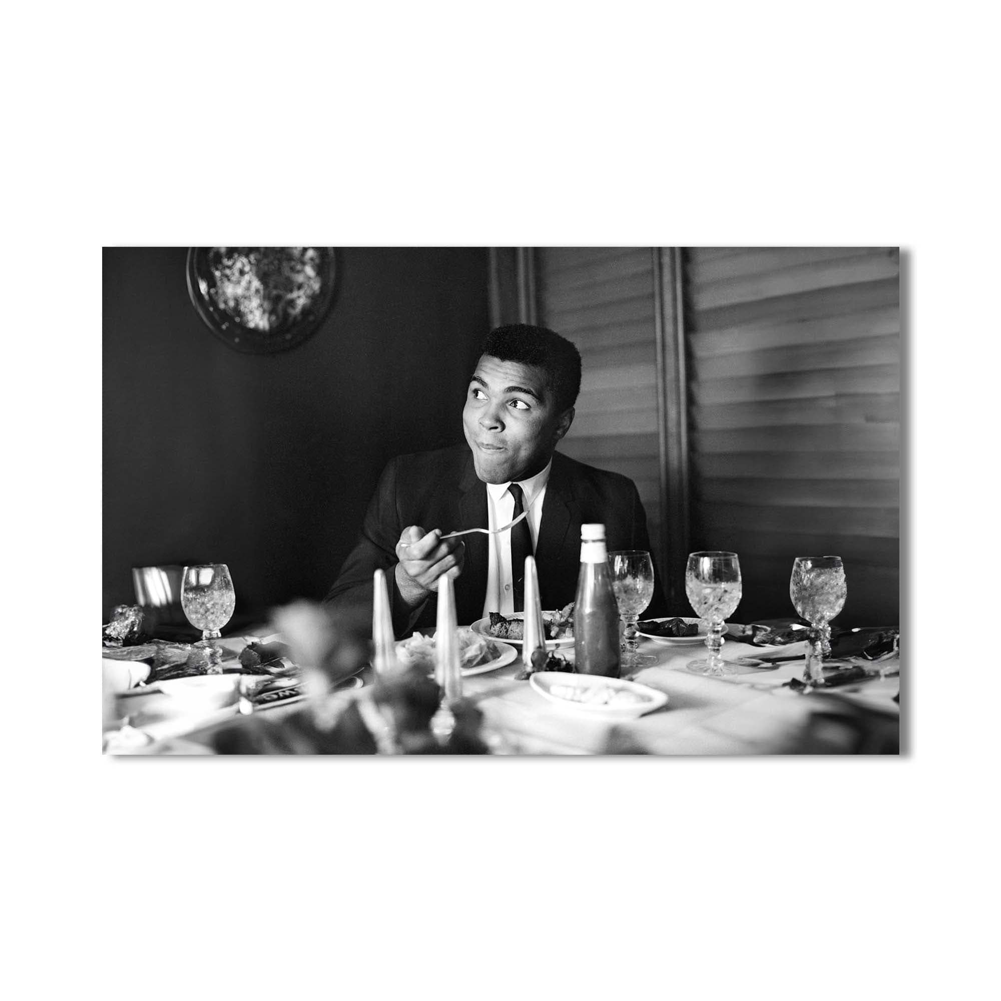 Artronauts Glass Print Muhammad Ali - Dinner