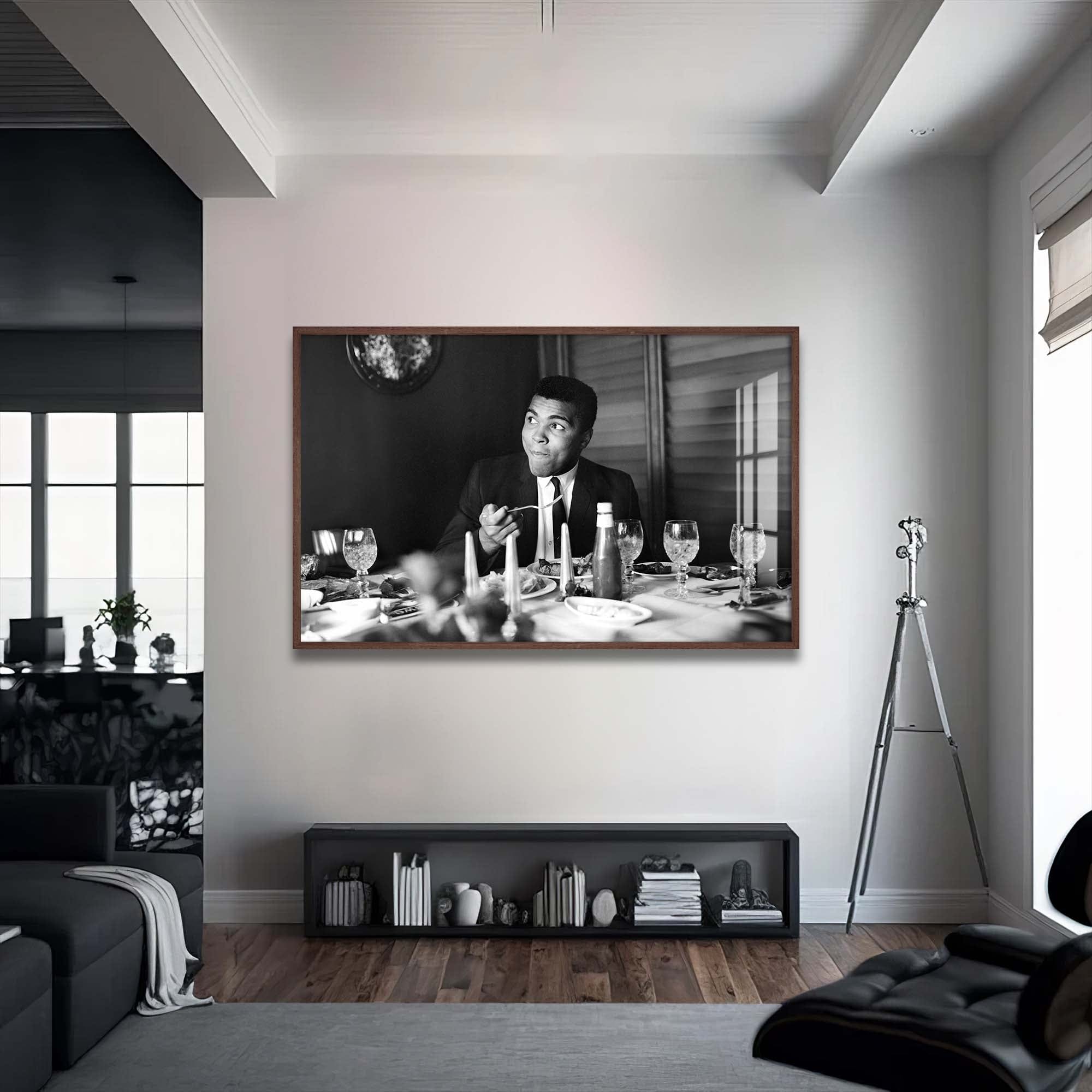 Artronauts Glass Print 72x46 cm | 28.3"x18.1" / Walnut Muhammad Ali - Dinner