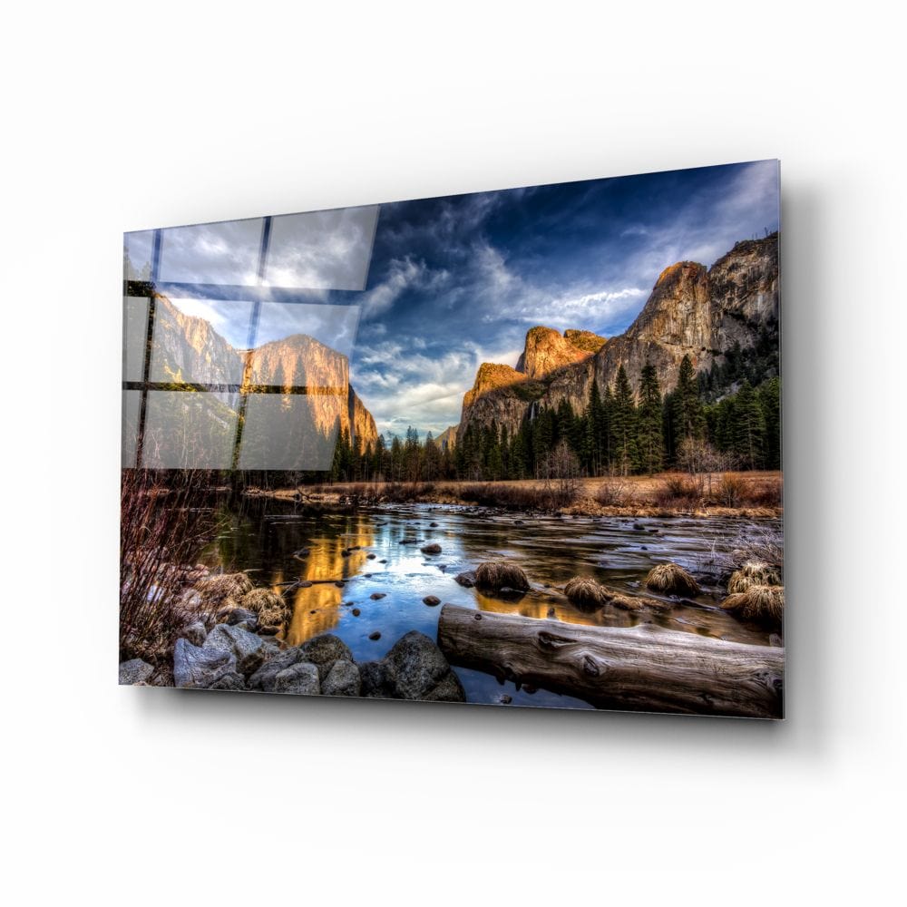 Artronauts Art Clearance T. Mountains