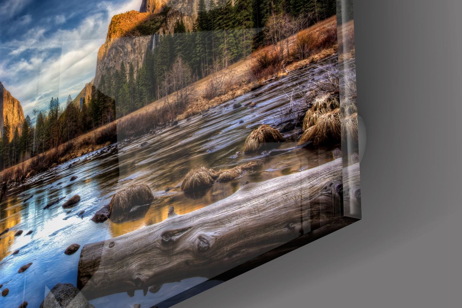 Artronauts Art Clearance T. Mountains