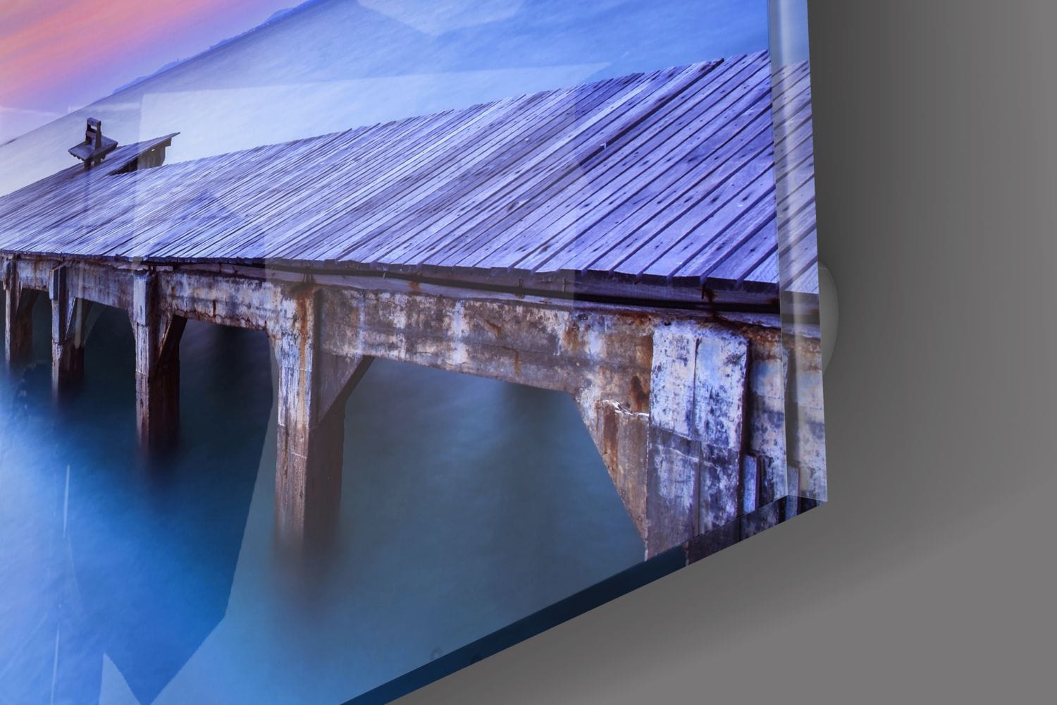 Artronauts Art Clearance T. The Pier III