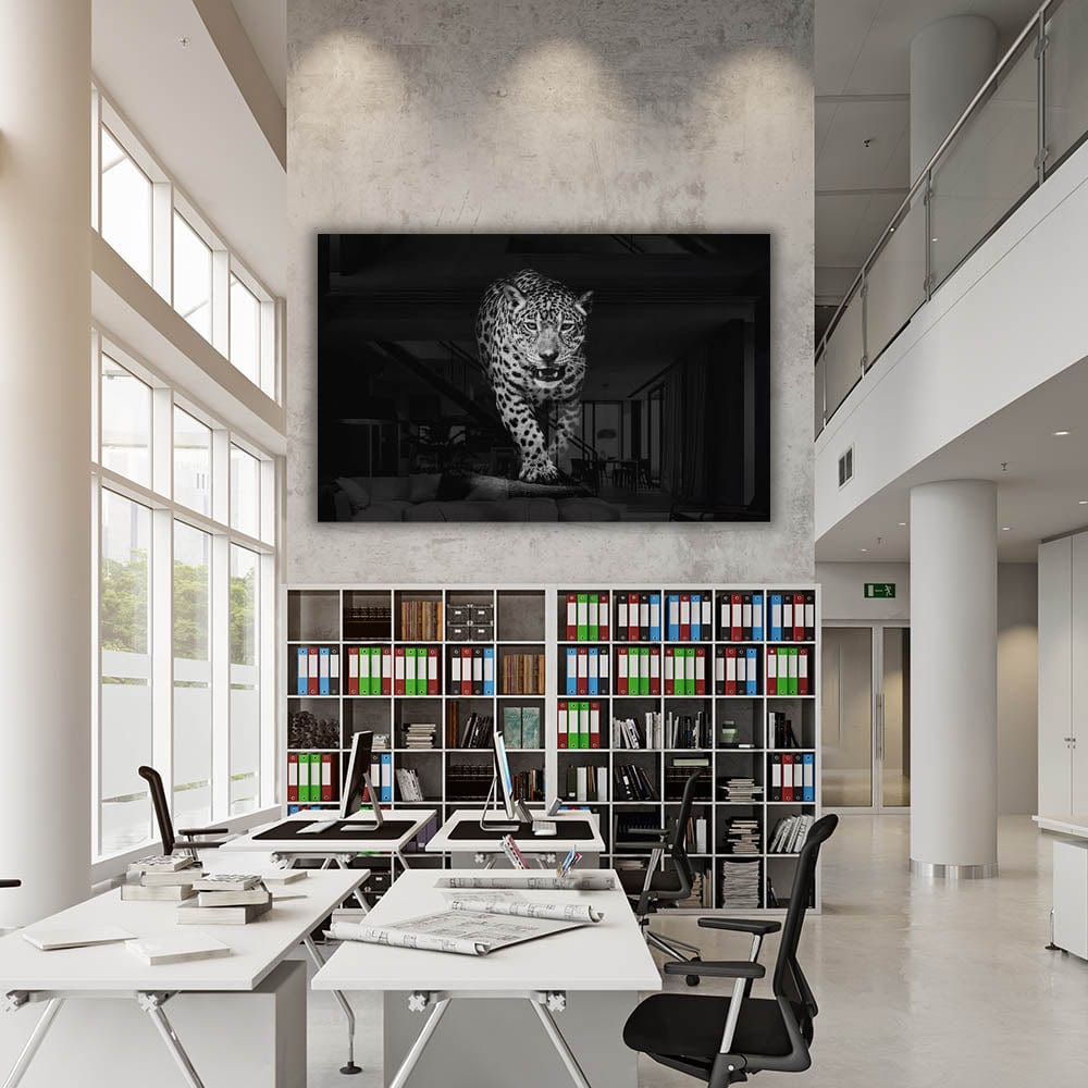 Artronauts Clearance T. Leopard Black & White