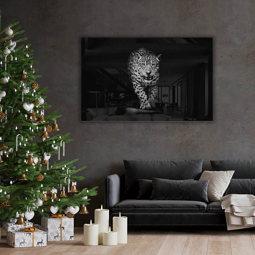 Artronauts Clearance T. Leopard Black & White