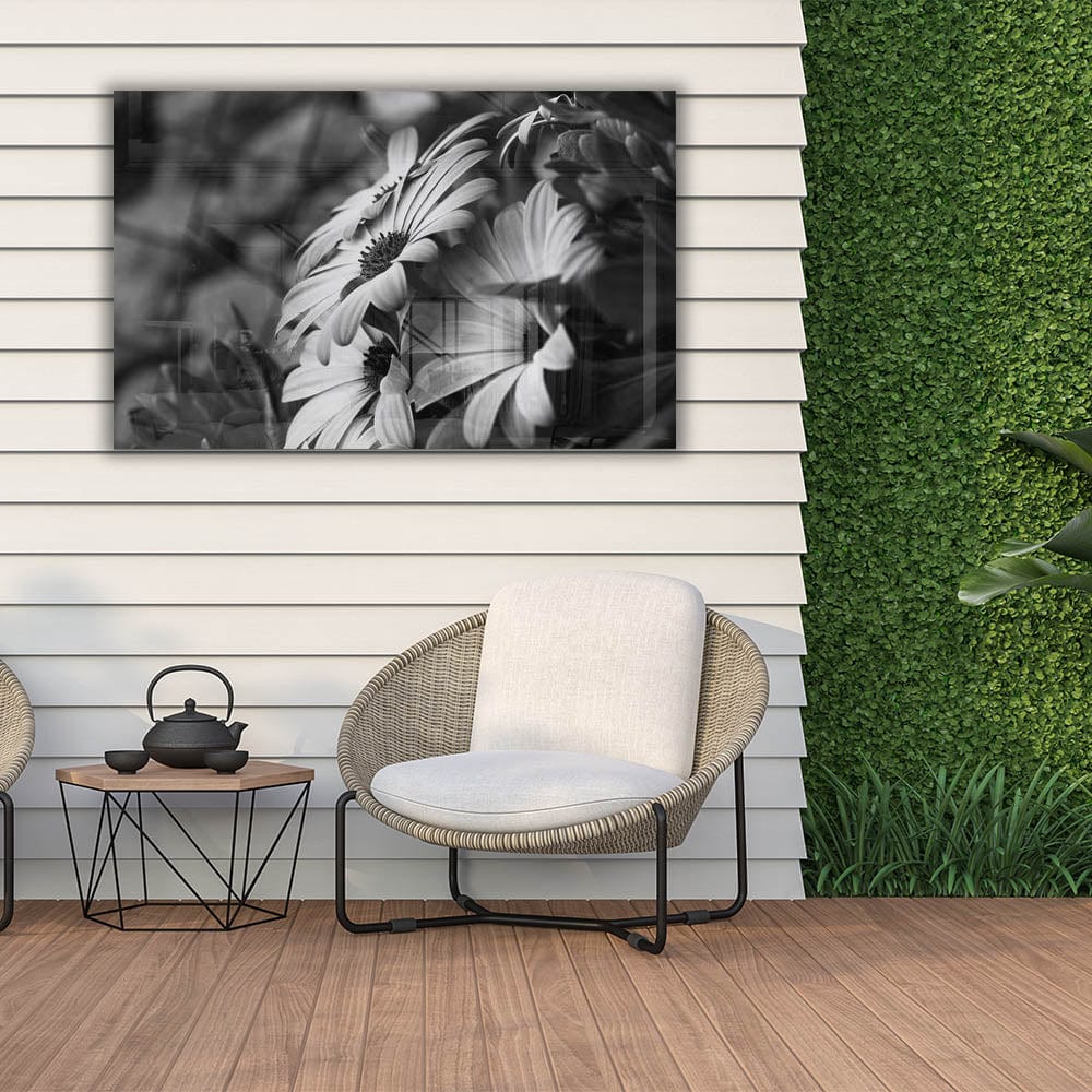 Artronauts Art Clearance T. Black - White Flower