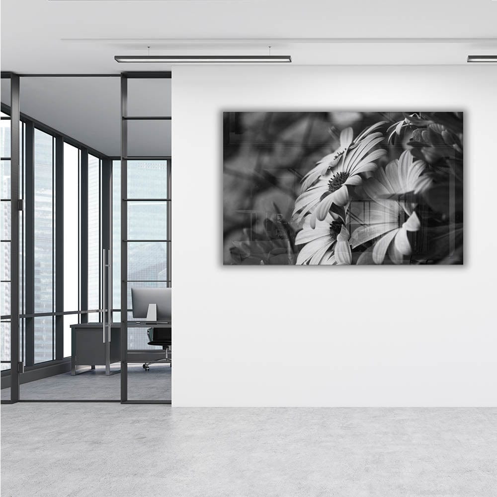 Artronauts Art Clearance T. Black - White Flower