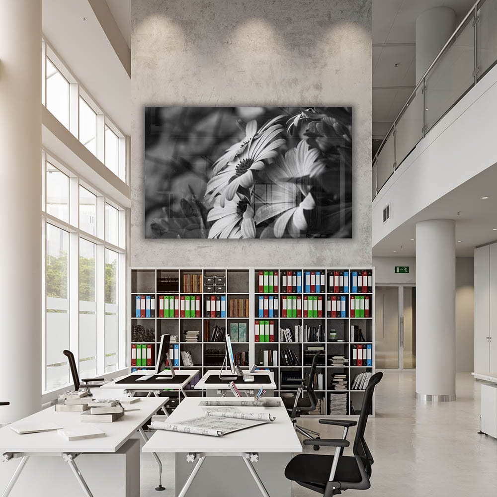 Artronauts Art Clearance T. Black - White Flower