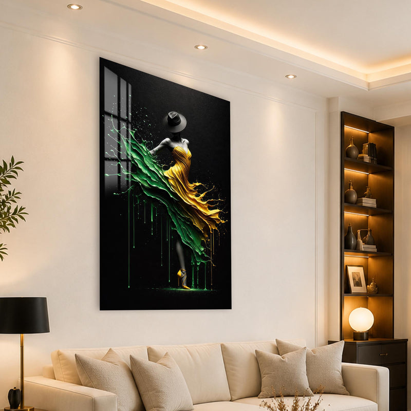 Emerald Golden Dancer lifestyle view