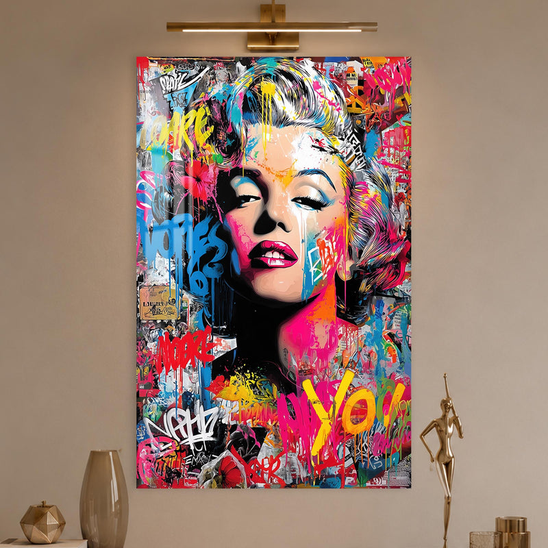 Pop Icon Graffiti lifestyle view