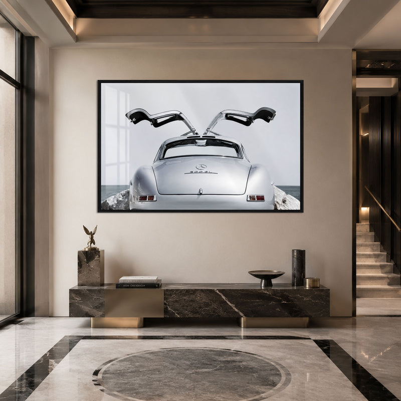 Silver Gullwing Classic with black frame