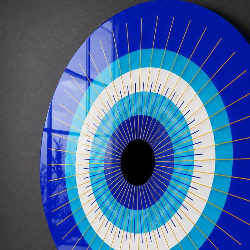 Radiant Blue Eye lifestyle view