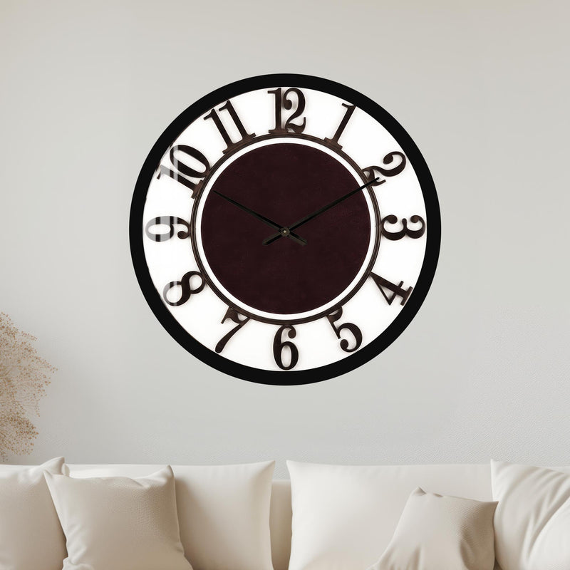 Classic Oversized Numerals with black frame