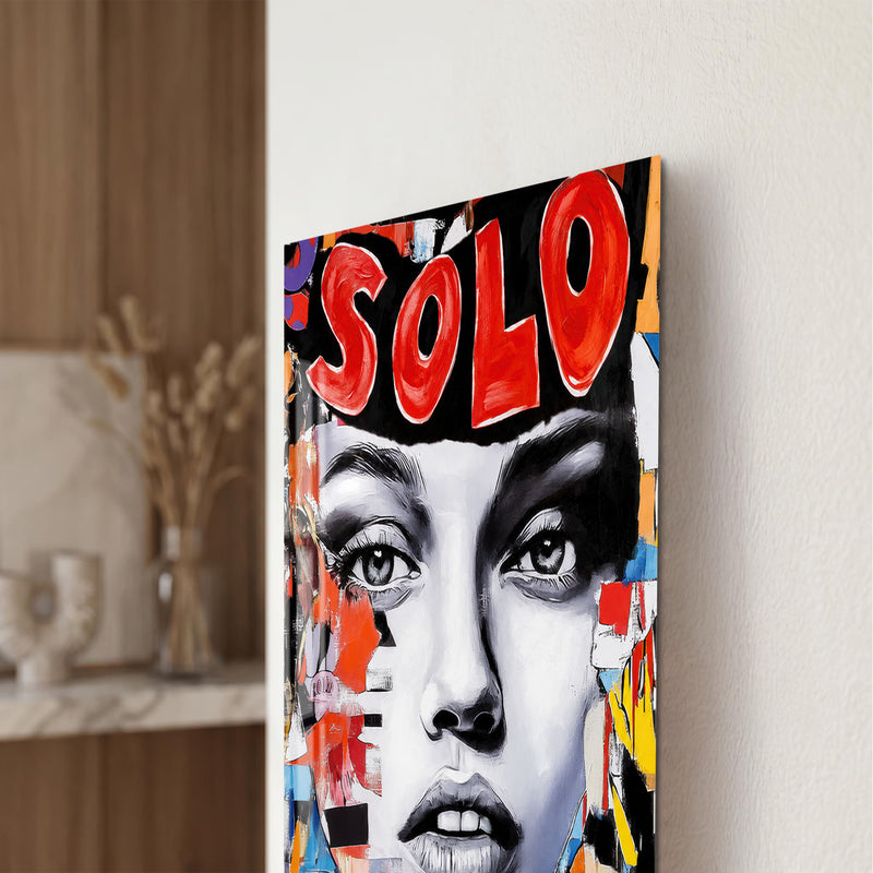 Solo Pop Portrait close-up angled detail