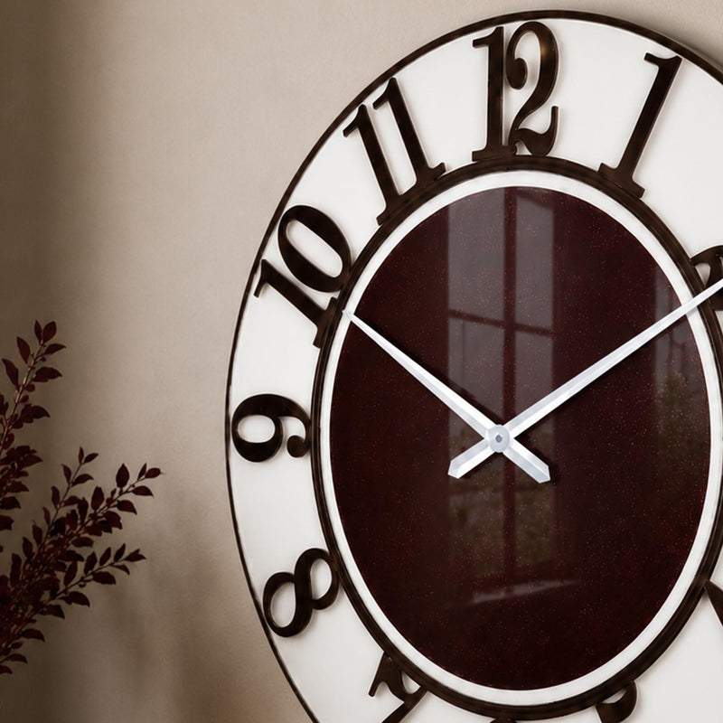 Classic Oversized Numerals lifestyle view