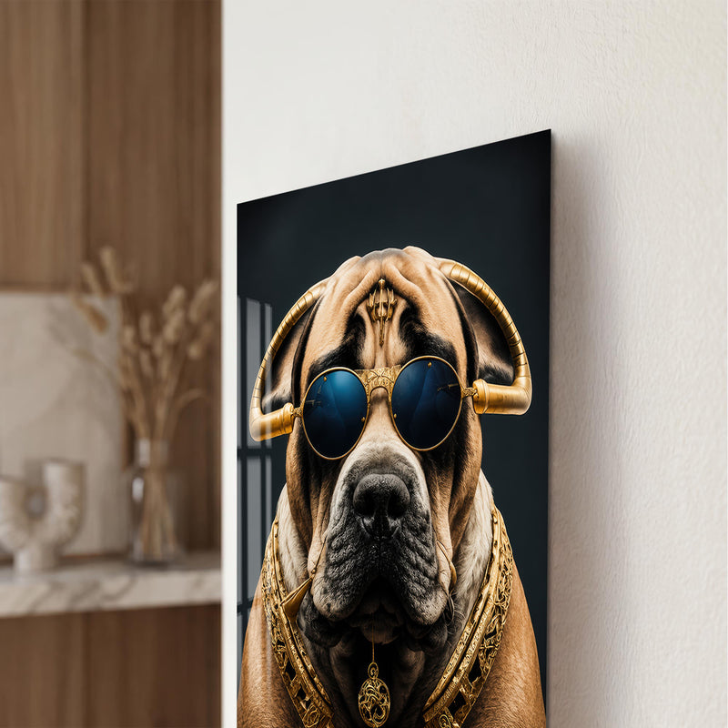 Regal Mastiff close-up angled detail