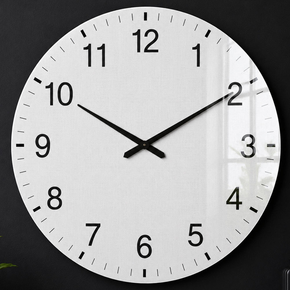 Minimalist Linen Face lifestyle view