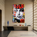 Solo Pop Portrait with gold frame
