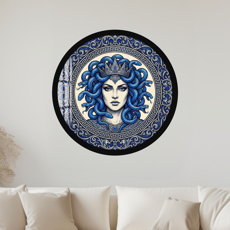 Sapphire Medusa with gold frame