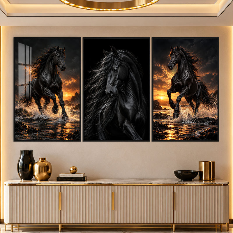 Black Horse with black frame