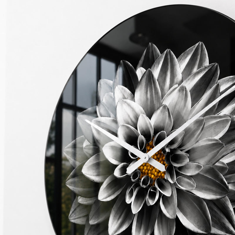 Monochrome Dahlia lifestyle view