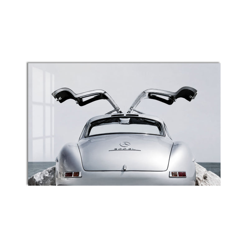 Silver Gullwing Classic product shot on white background