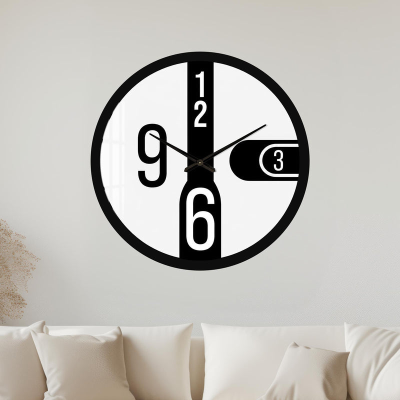 Bold Number Dial with black frame