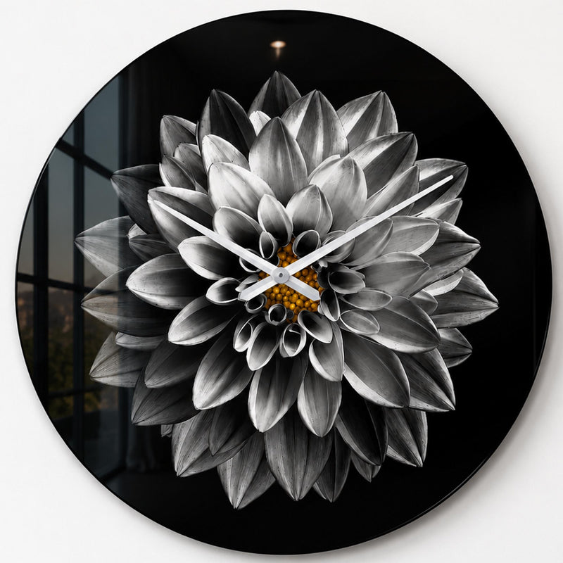 Monochrome Dahlia lifestyle view