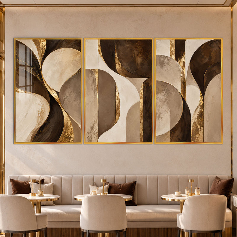 Golden Curves with gold frame