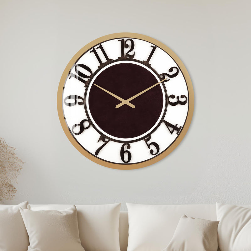 Classic Oversized Numerals with gold frame