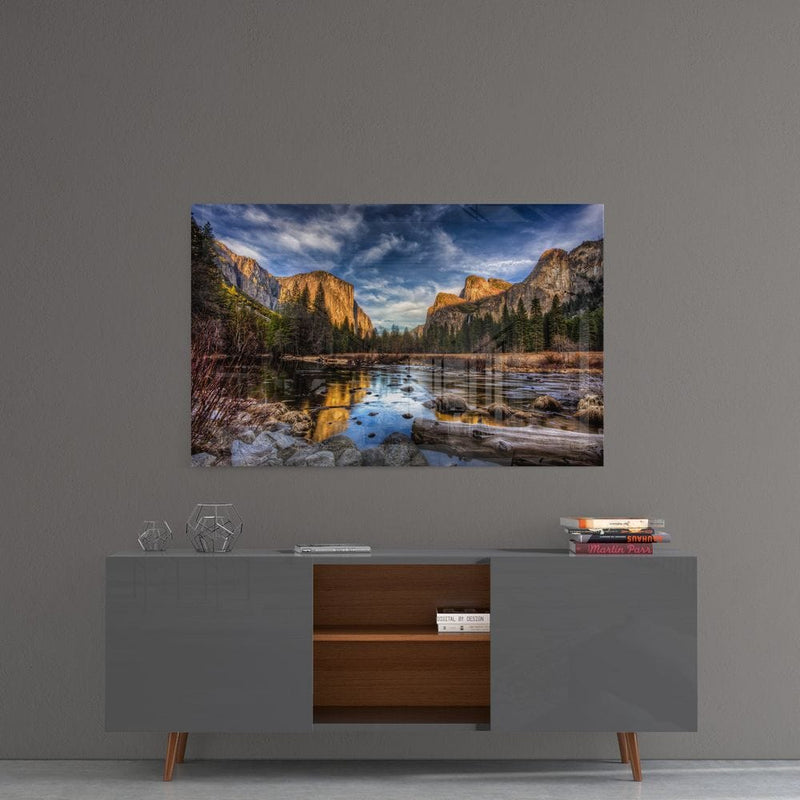 Artronauts Art Clearance T. Mountains