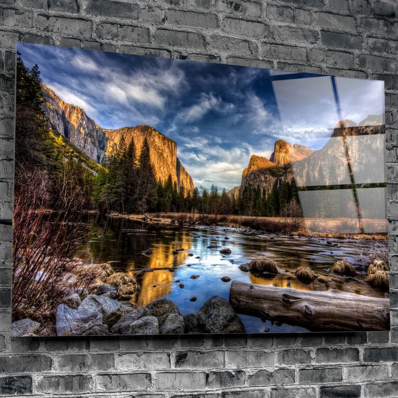Artronauts Art Clearance T. Mountains