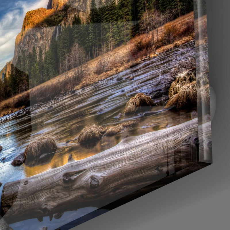Artronauts Art Clearance T. Mountains